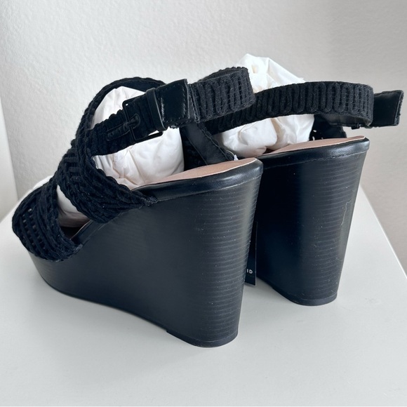 TORRID BLACK SLINGBACK CROCHET PLATFORM WEDGE - Picture 4 of 5